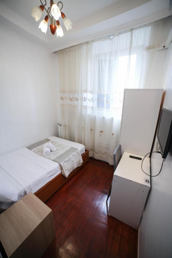 Kaydee Guesthouse Rom Exteriör bild